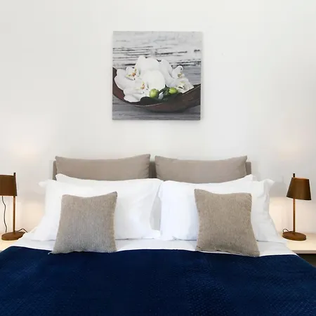 Casa de hóspedes Yourhome - Jolly Aranci 3*