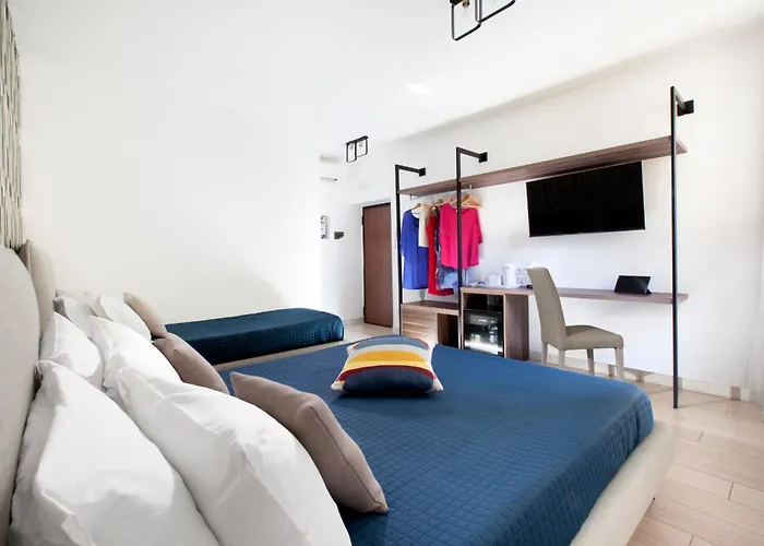 Guest house Yourhome - Jolly Aranci 3*