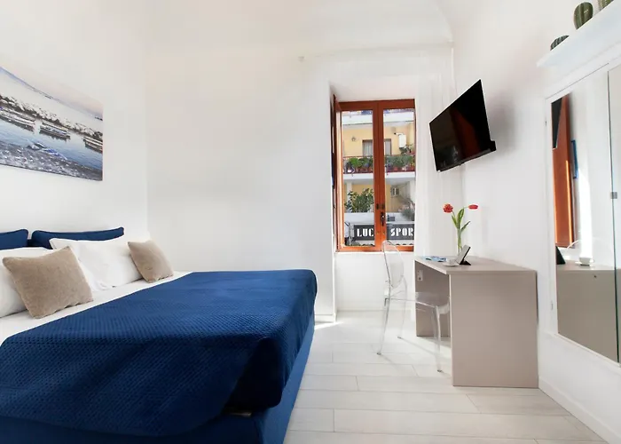 Yourhome - Jolly Aranci 4*