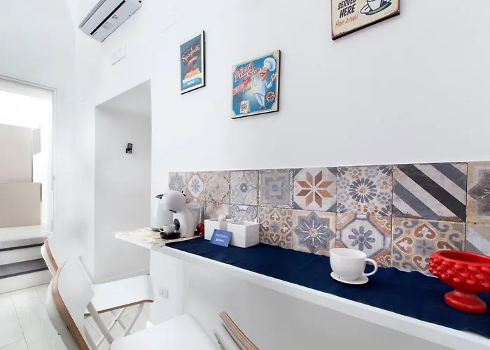 Yourhome - Jolly Aranci 4*